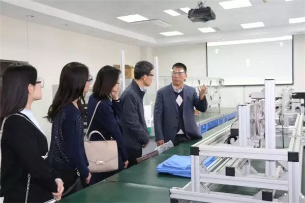 工信部人才交流中心副主任色云峰一行及西工大